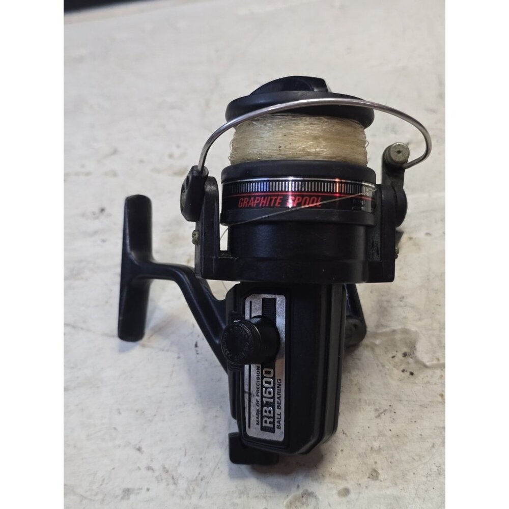 Vtg Daiwa RB1600 RB 1600 Spinning Fishing Reel Black Ball Bearing